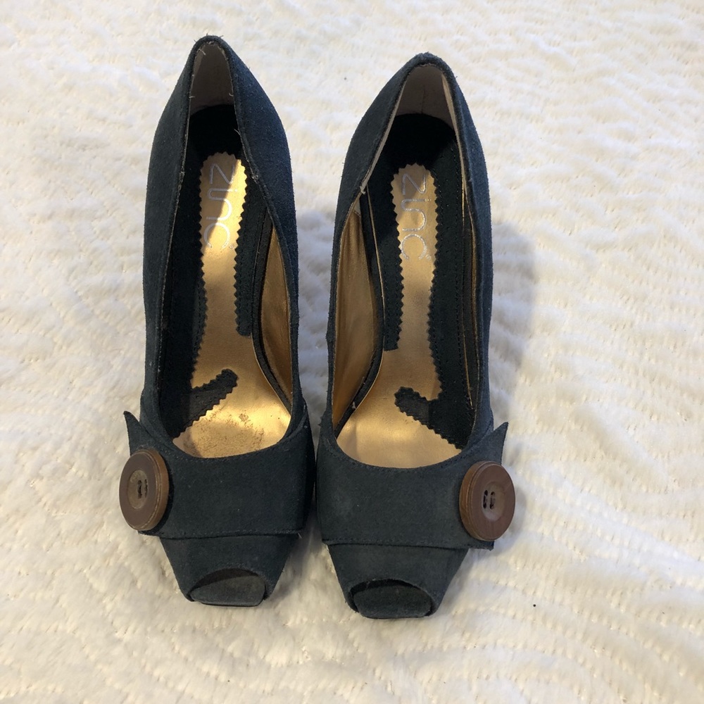 Zinc Heels size 7.5